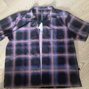 Lululemon airing easy button up